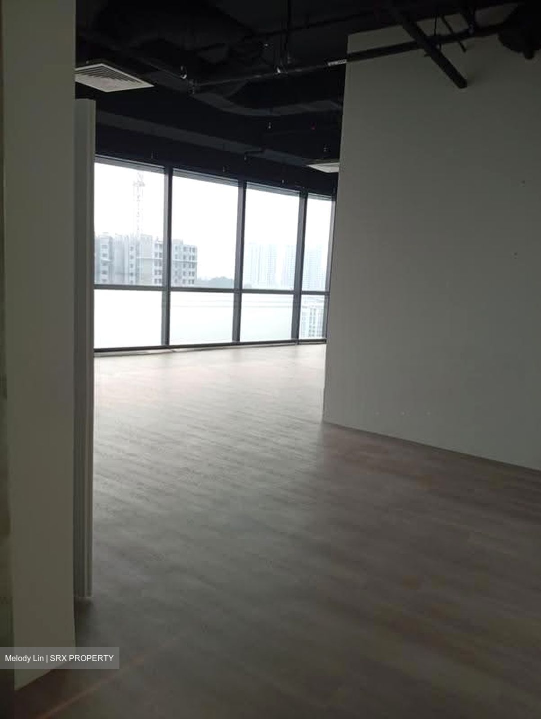 Woods Square (D25), Office #625437641